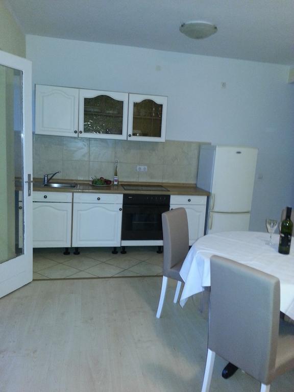 Apartmani Ante Crikvenica Buitenkant foto